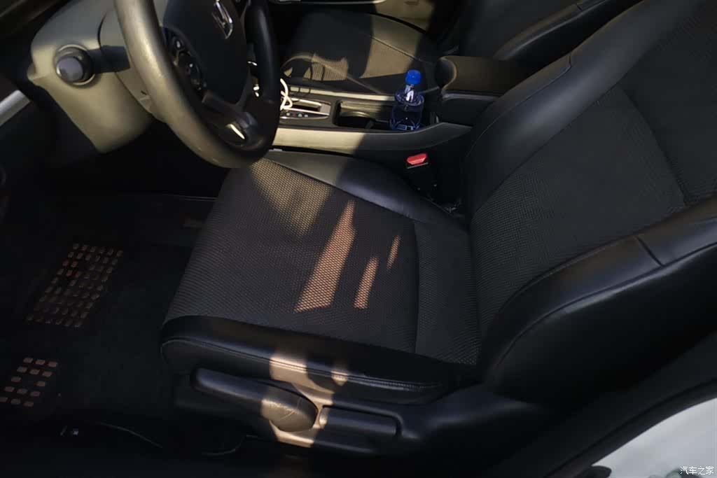 Honda Jade, 2014 9