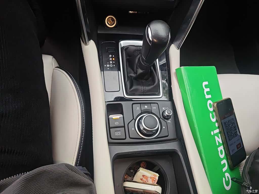 Mazda CX-4, 2016 10