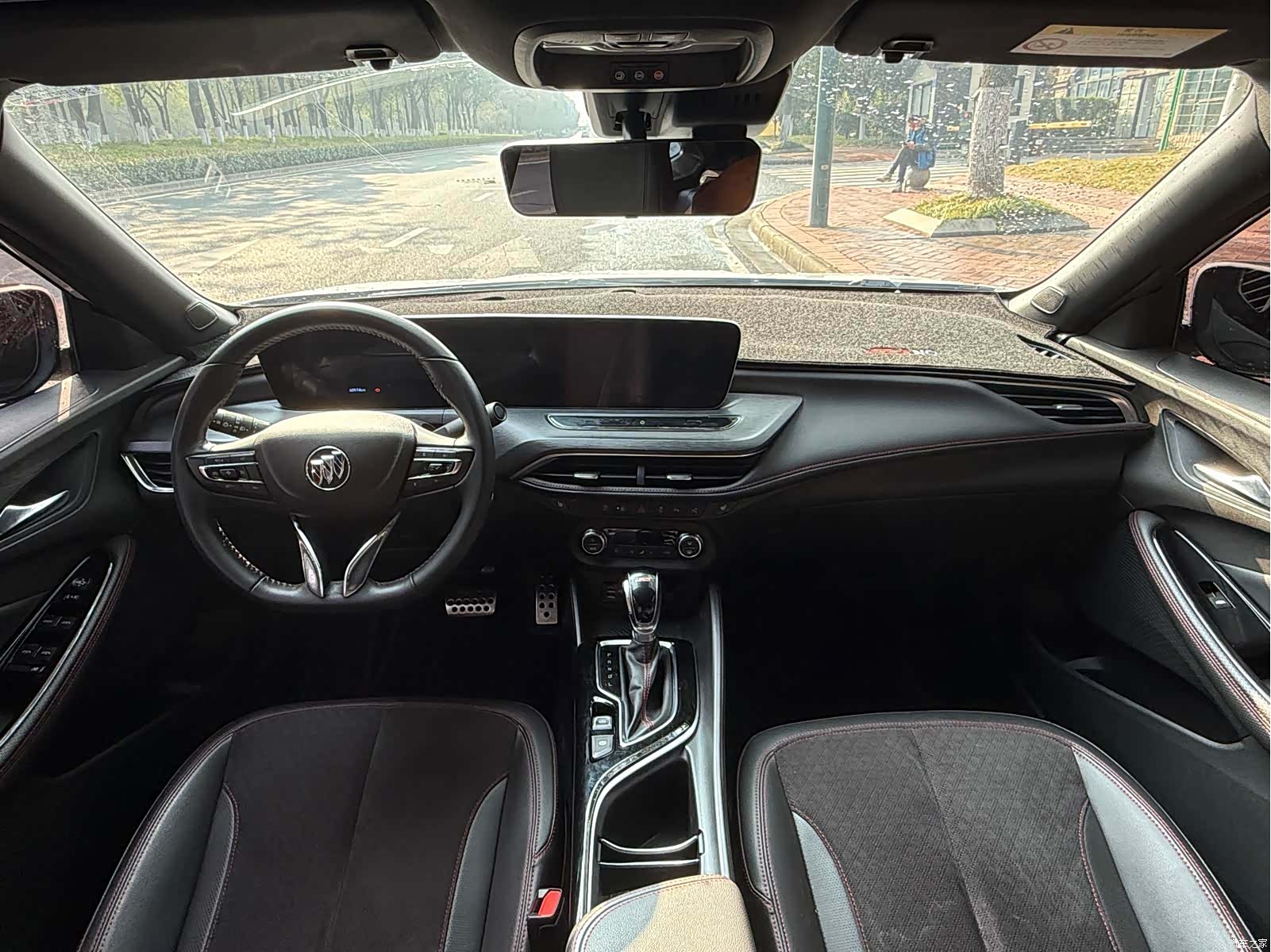 Buick Verano, 2022 все фото