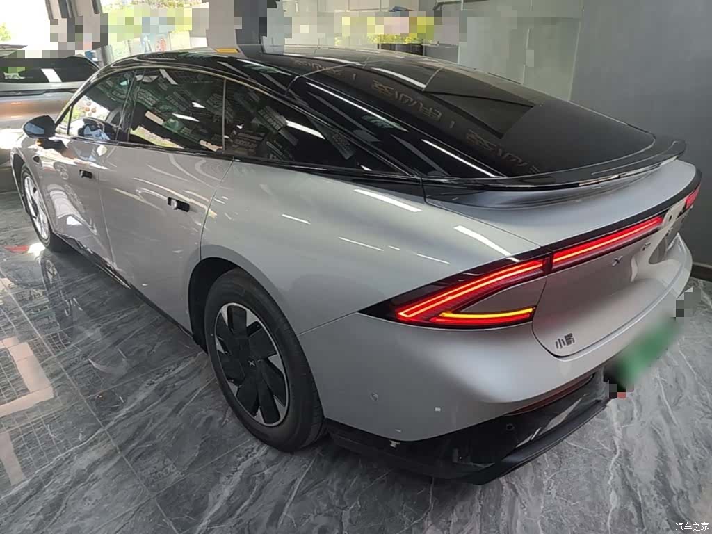 Xpeng P7, 2025 все фото