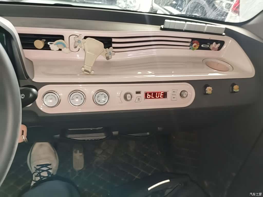 Wuling MINIEV, 2021 13