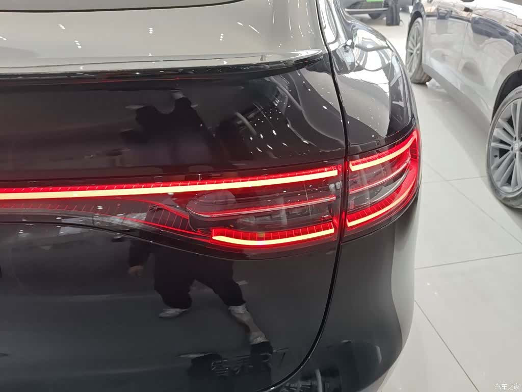 Luxeed R7, 2026 24