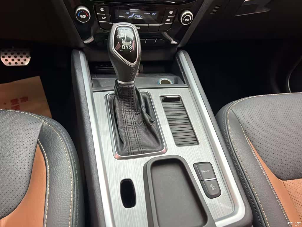 Geely X6, 2017 10