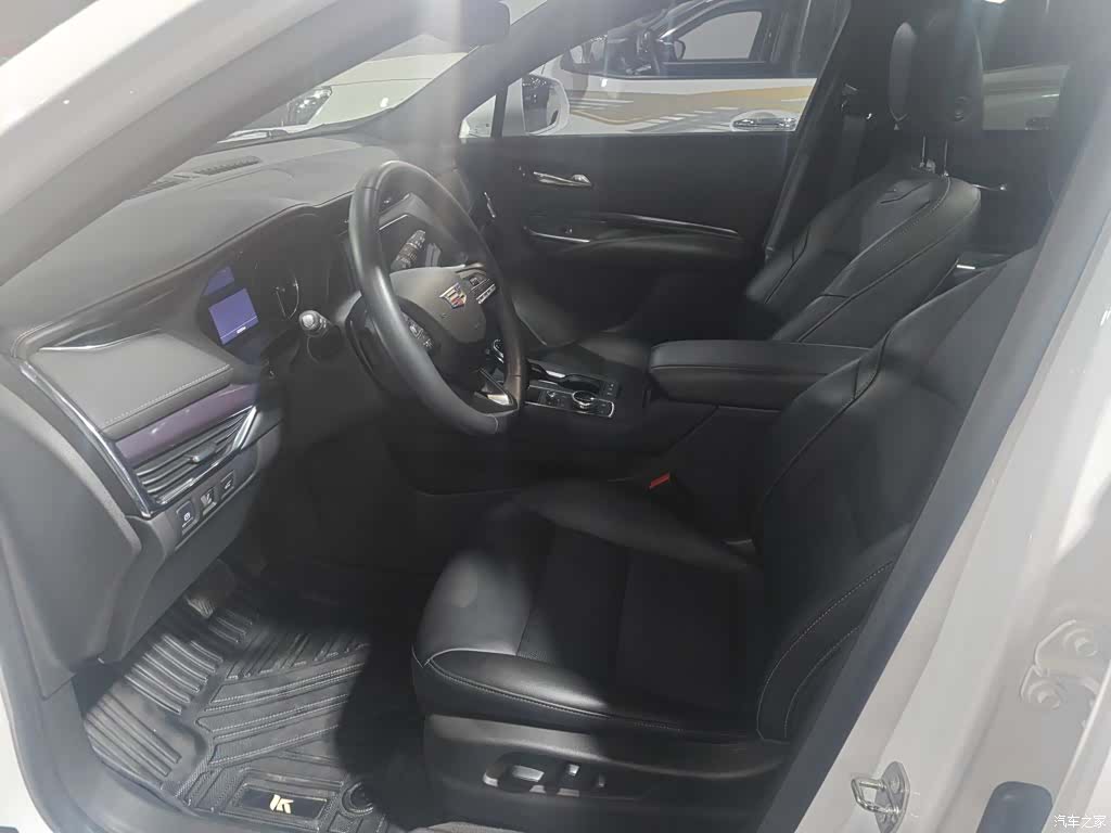 Cadillac XT4, 2023 11