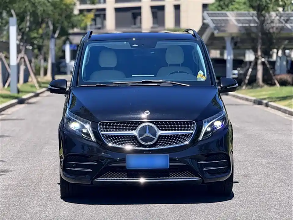 Mercedes-Benz V-class