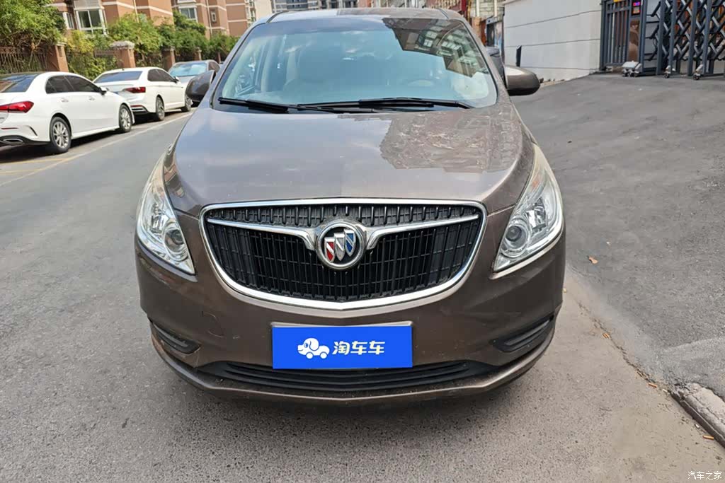 Buick GL8, 2017 2