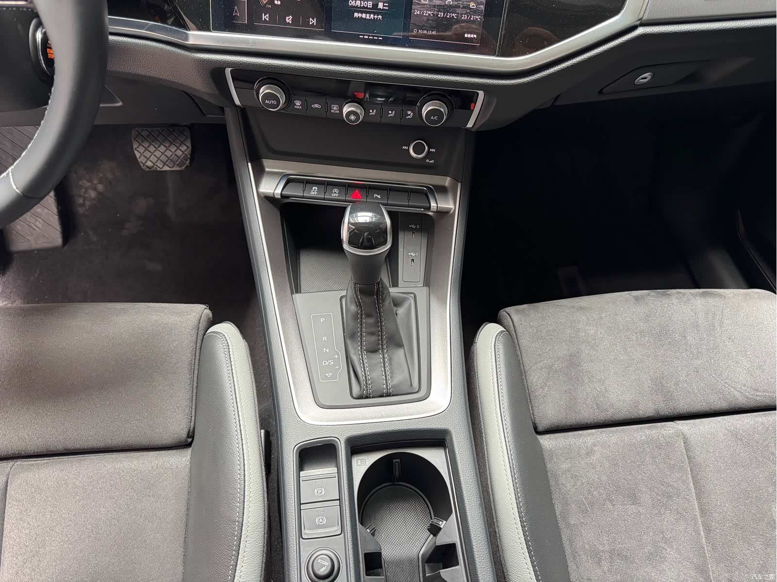 Audi Q3, 2023 10