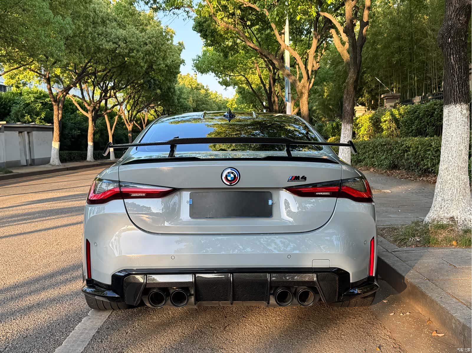 BMW M4, 2023 все фото