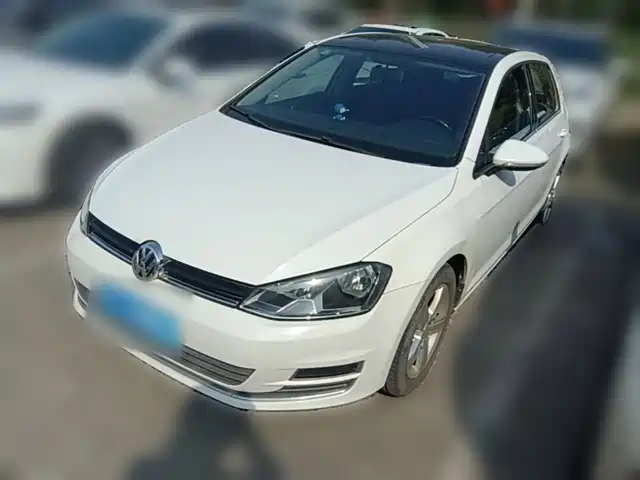 Volkswagen Golf 2016 — купить из Китая под заказ