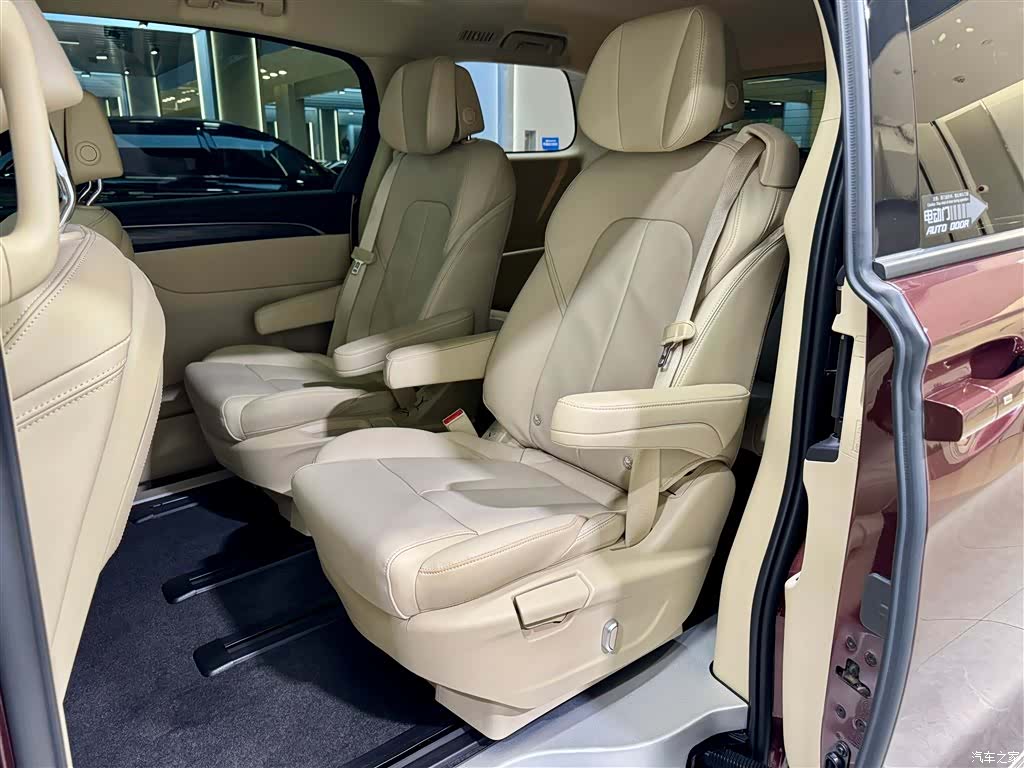 Buick GL8, 2023 18