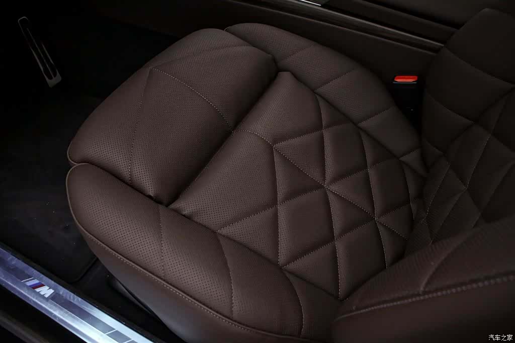 BMW 7 Series, 2026 13