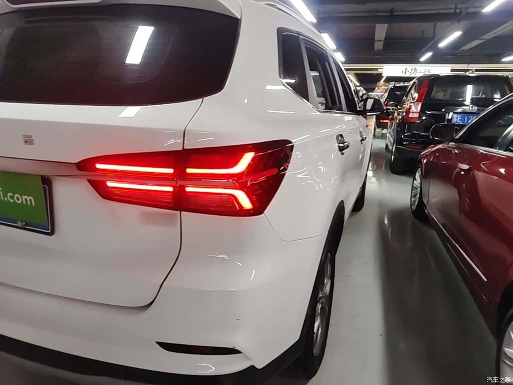 Roewe RX5, 2022 8