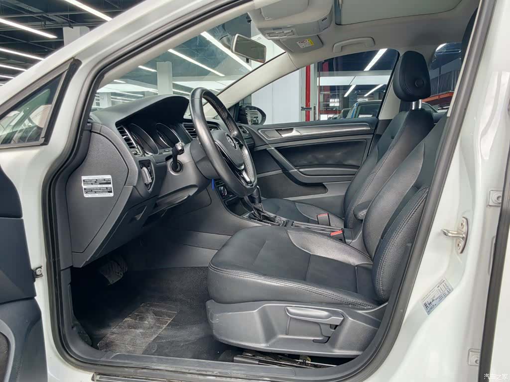 Volkswagen Golf, 2017 4