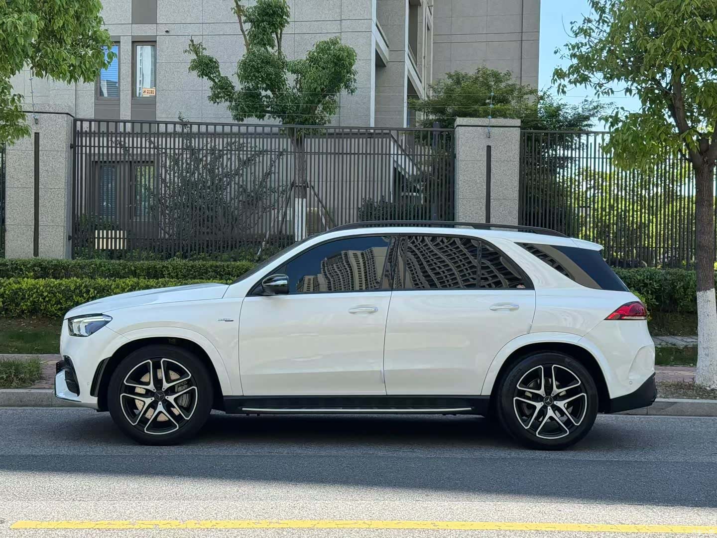 Mercedes-Benz GLE, 2022 13