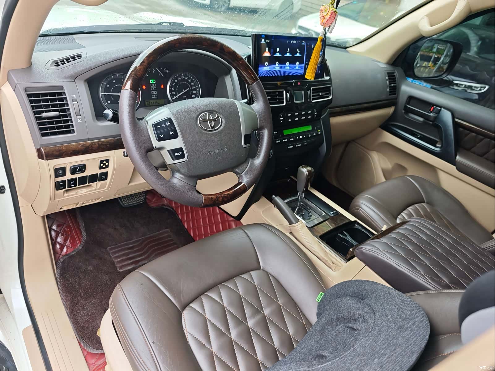 Toyota Land Cruiser, 2015 4
