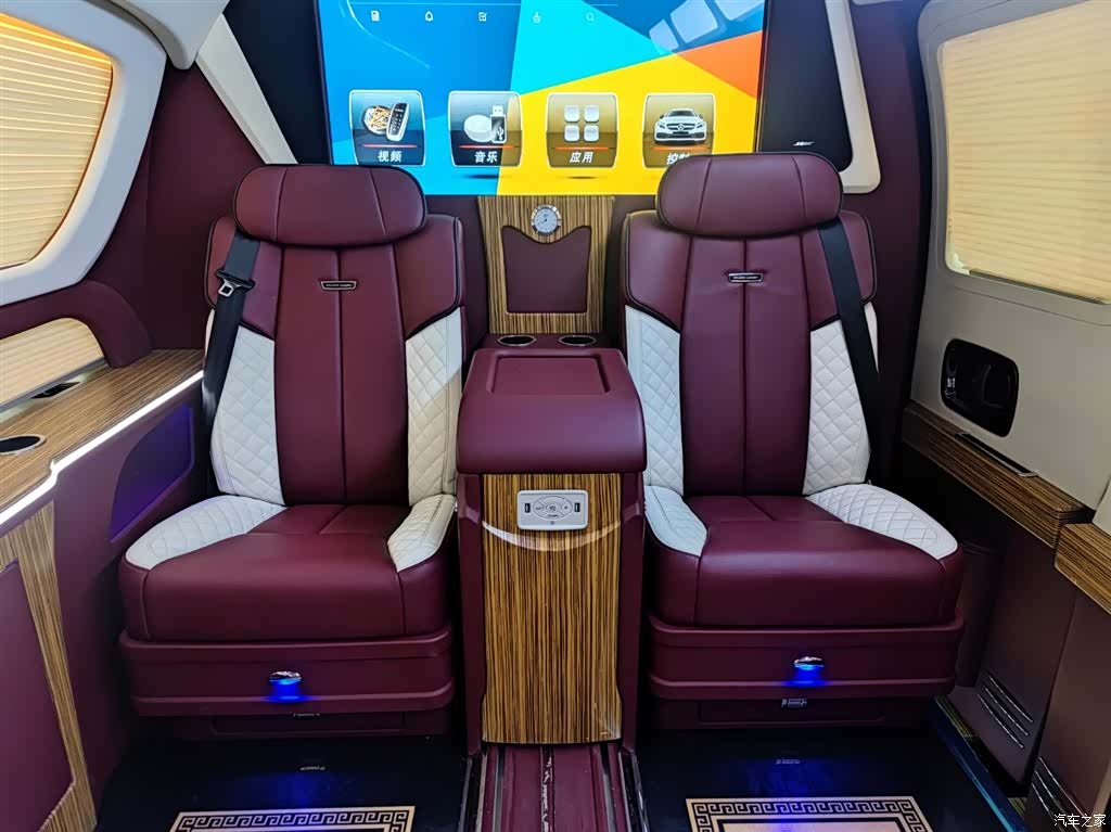 GMC SAVANA, 2018 13
