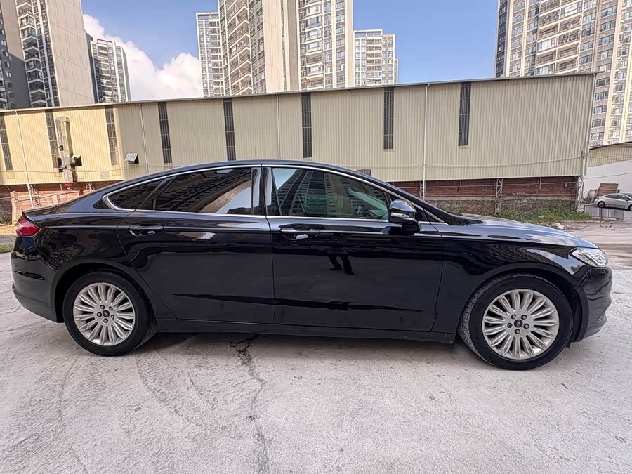 Ford Mondeo 2015, фото 14