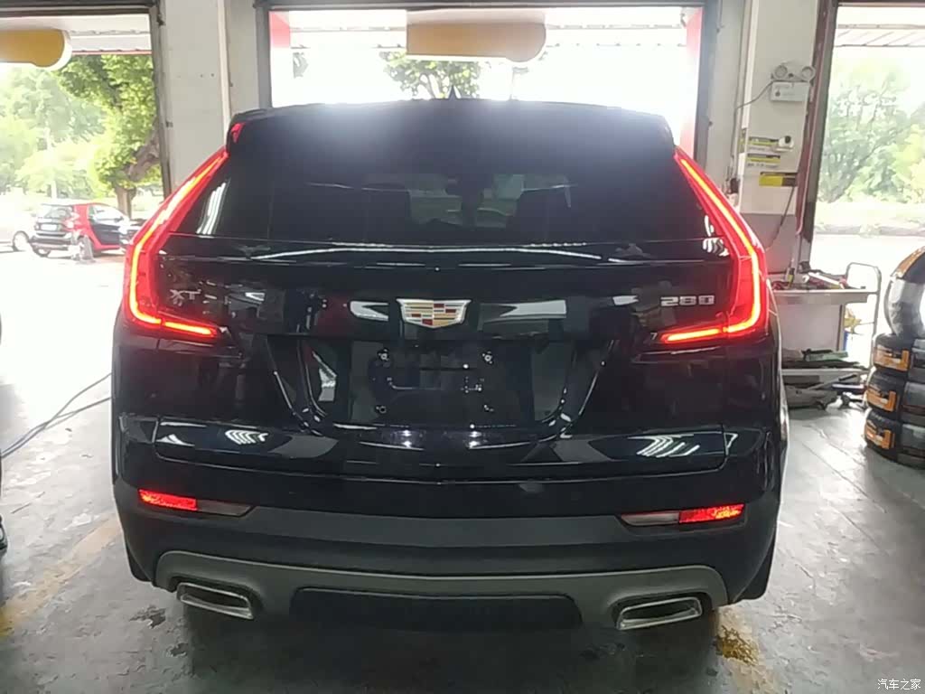 Cadillac XT4, 2022 6