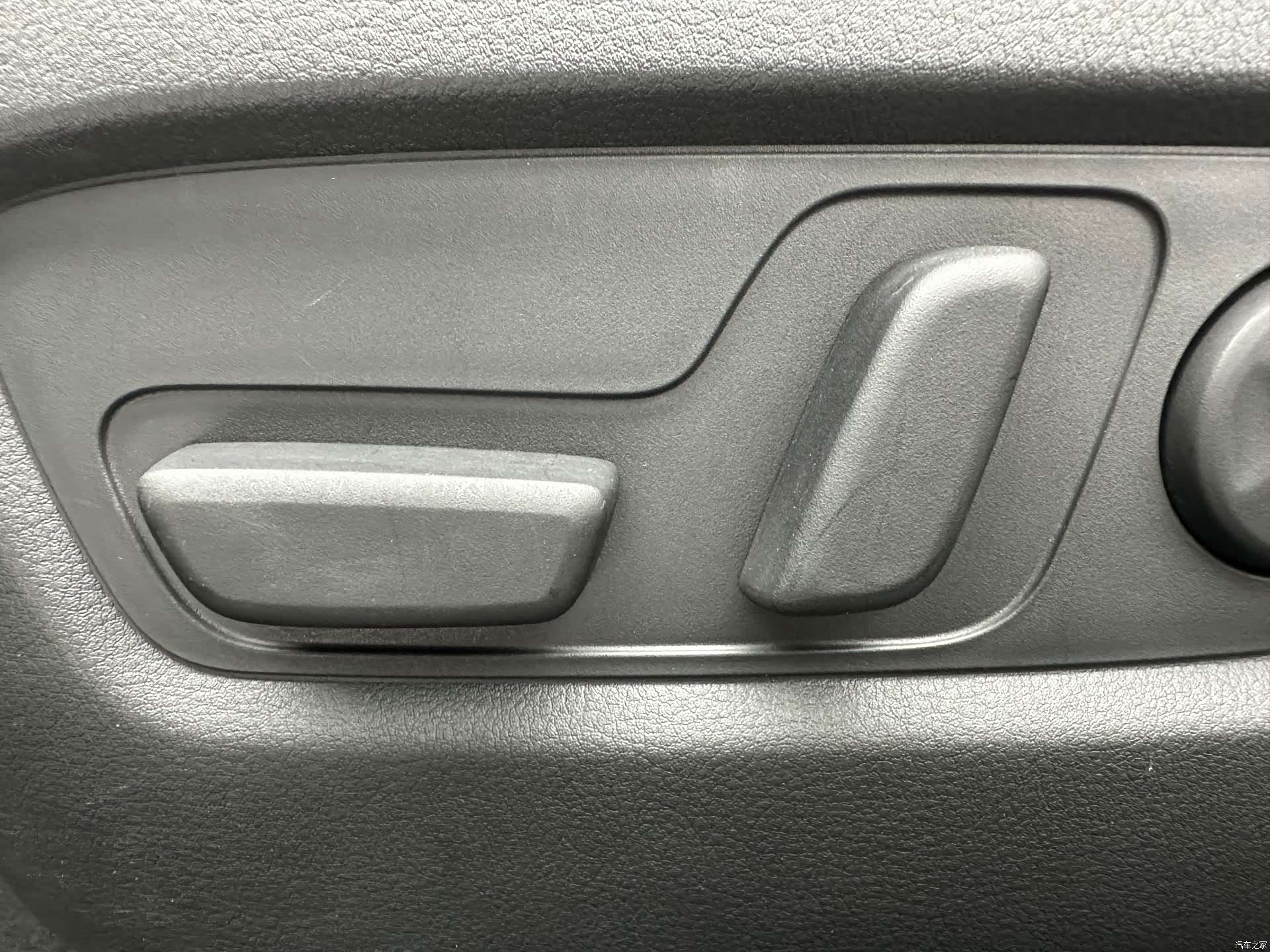 Mazda CX-30, 2023 13
