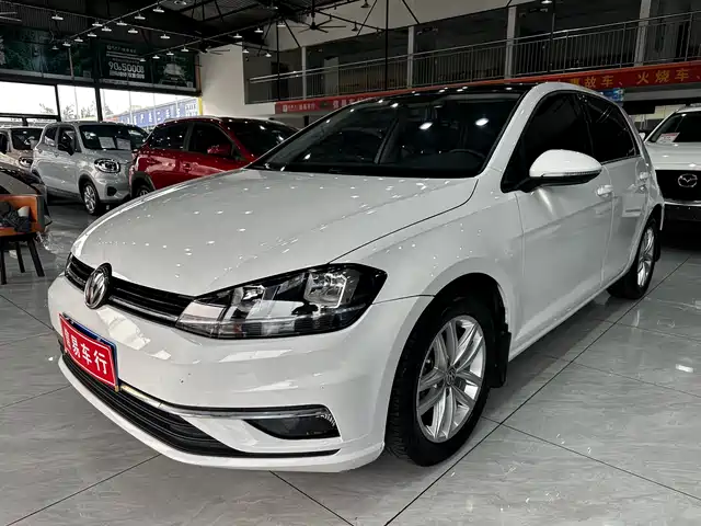 Volkswagen Golf 2018 — купить из Китая под заказ
