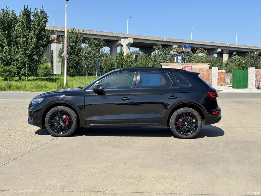 Audi Q5L, 2021 все фото