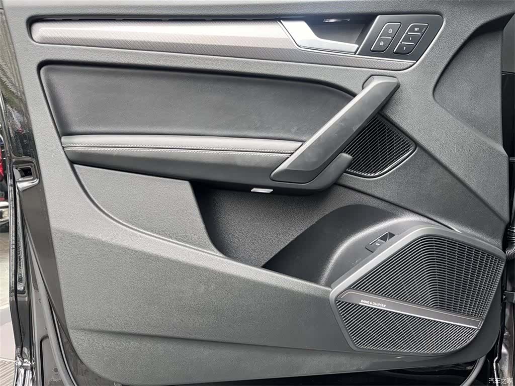 Audi Q5L, 2022 17