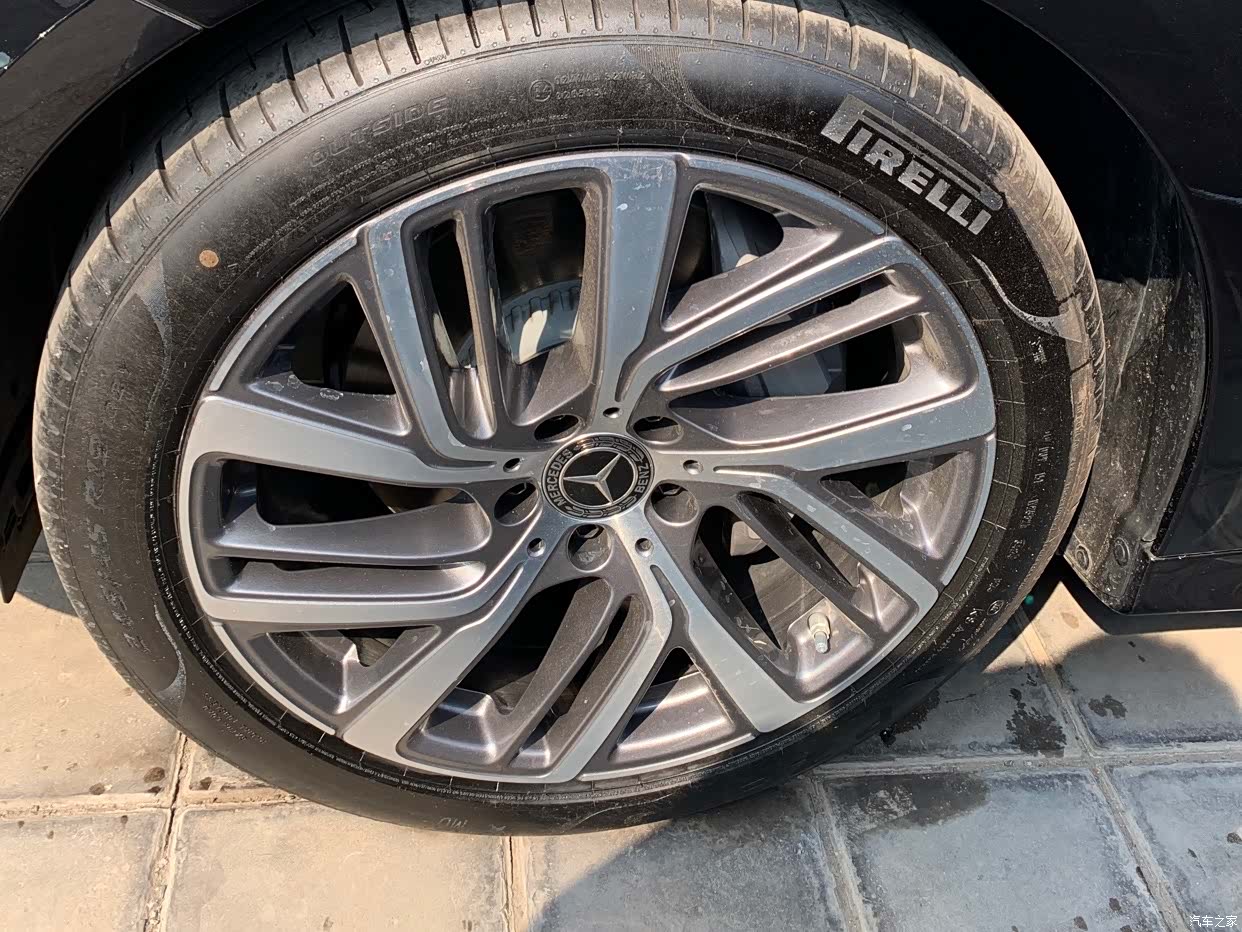 Mercedes-Benz E-Class, 2024 8
