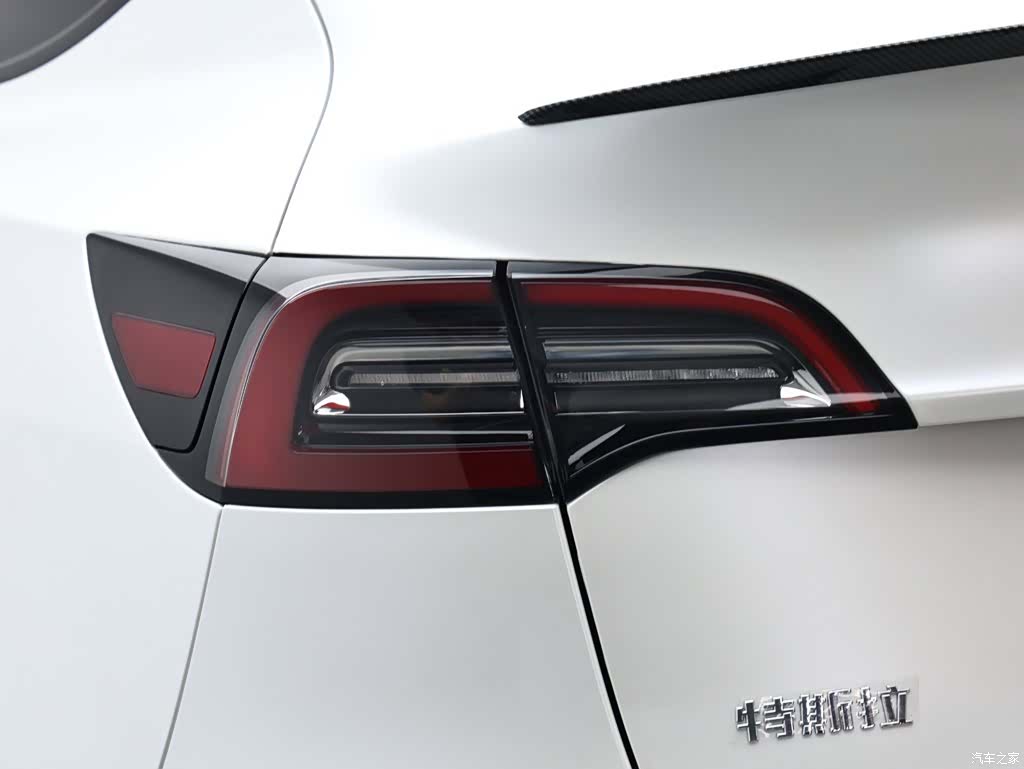 Tesla Model Y, 2021 7