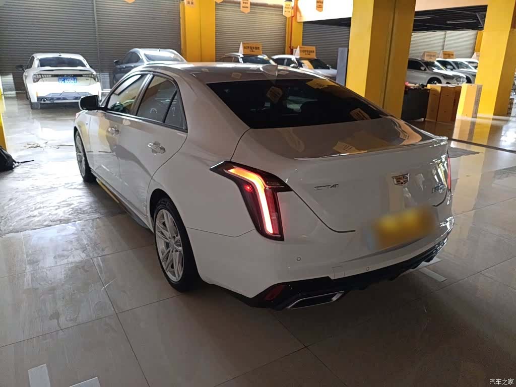 Cadillac CT4, 2023 все фото
