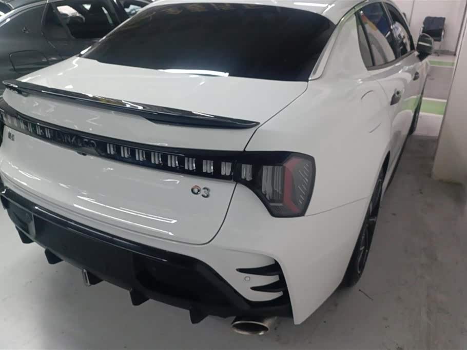 Lynk & Co 03 Lynk & Co 03