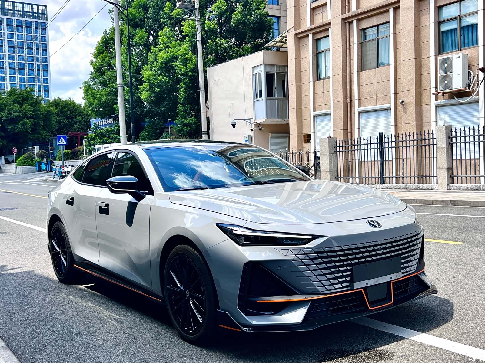 Changan UNI-V, 2024 3