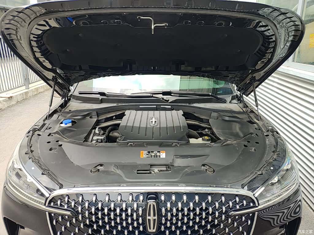 Lincoln Aviator, 2025 20