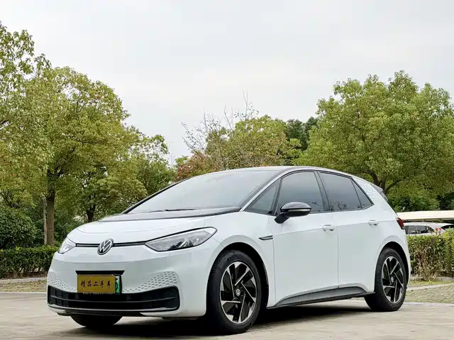 Volkswagen ID.3 2023 — купить из Китая под заказ