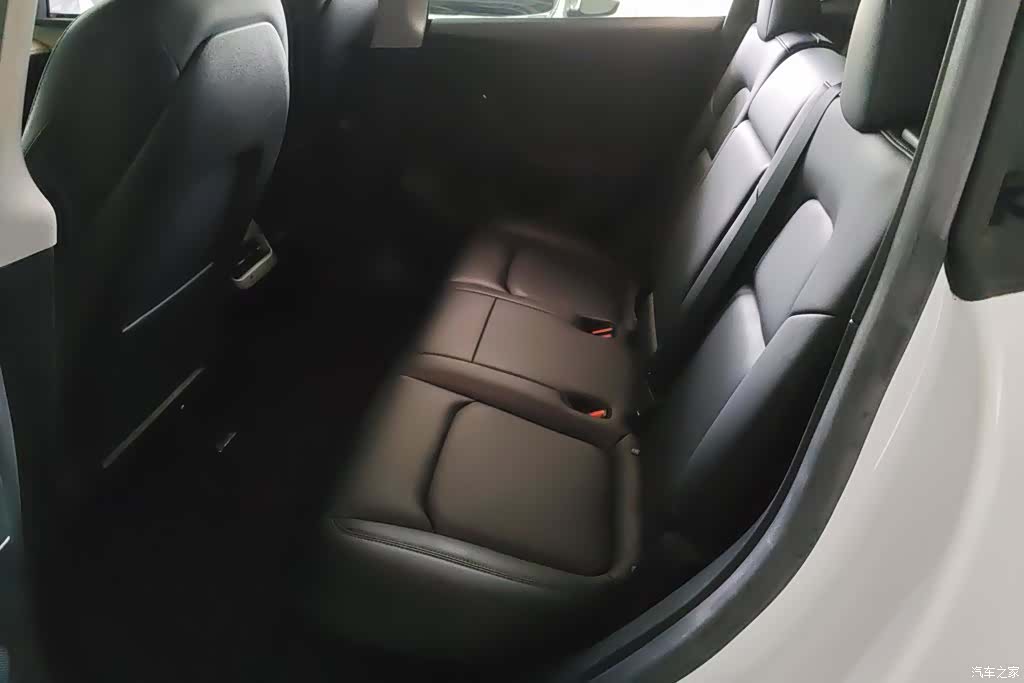 Tesla Model Y, 2022 11