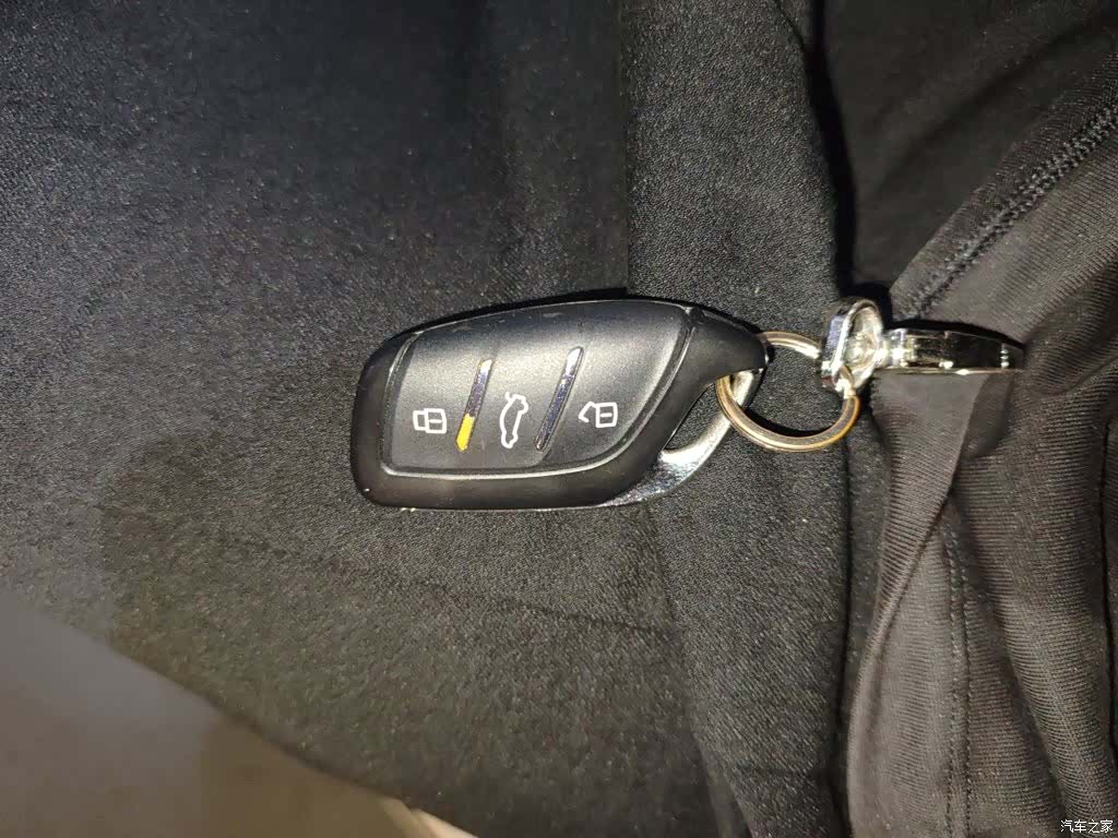 Roewe RX5, 2021 12