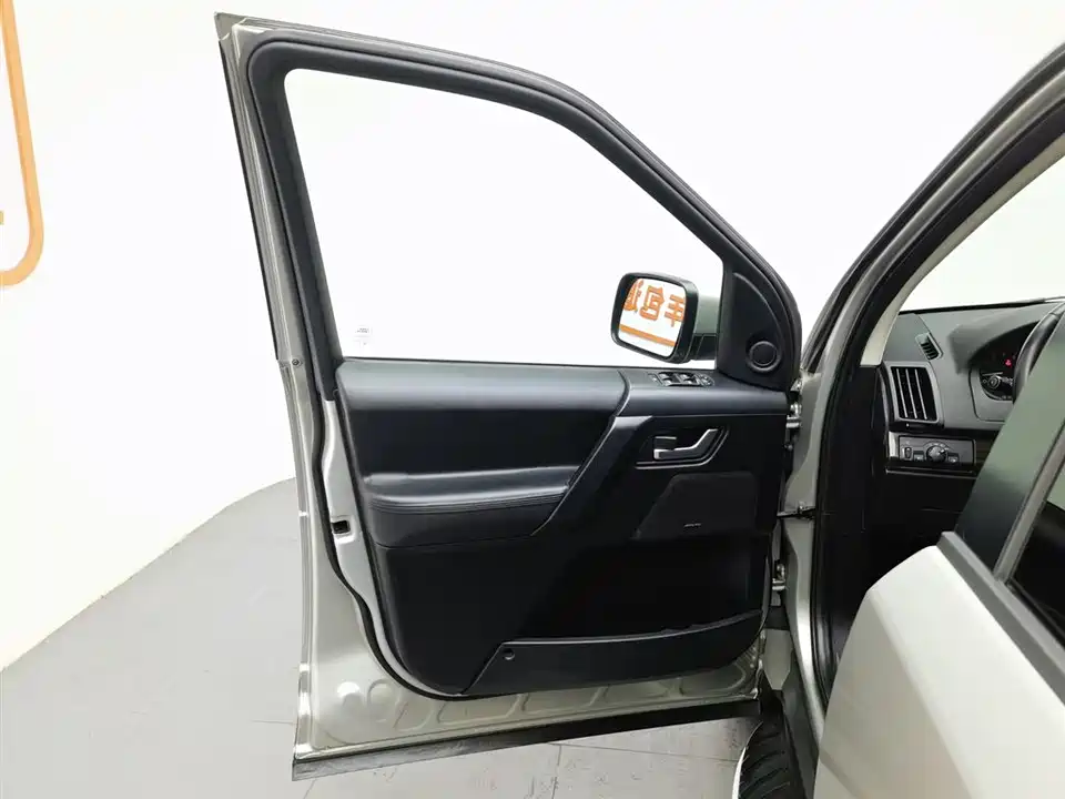 Land Rover Freelander 2