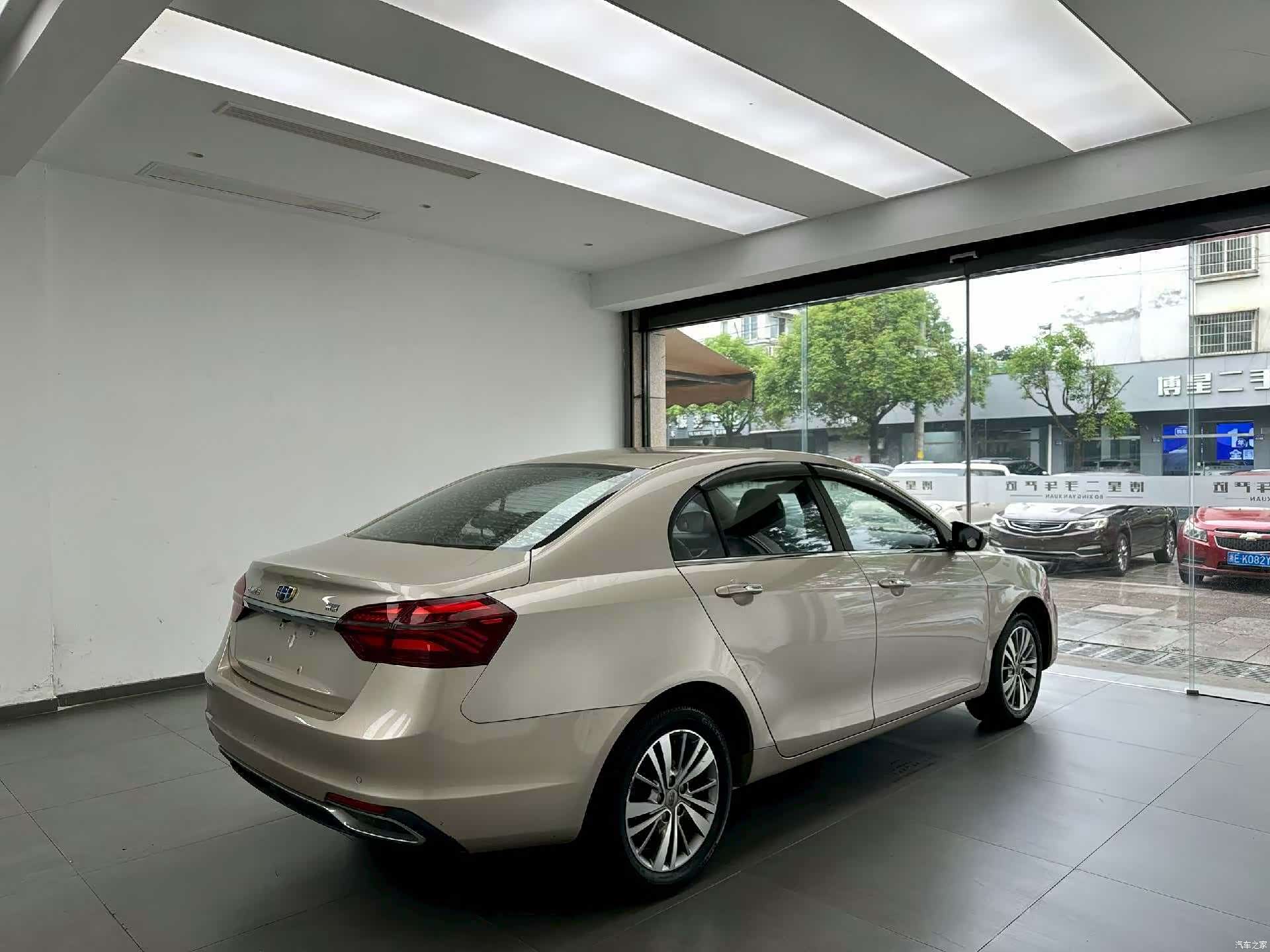 Geely Emgrand, 2018 9