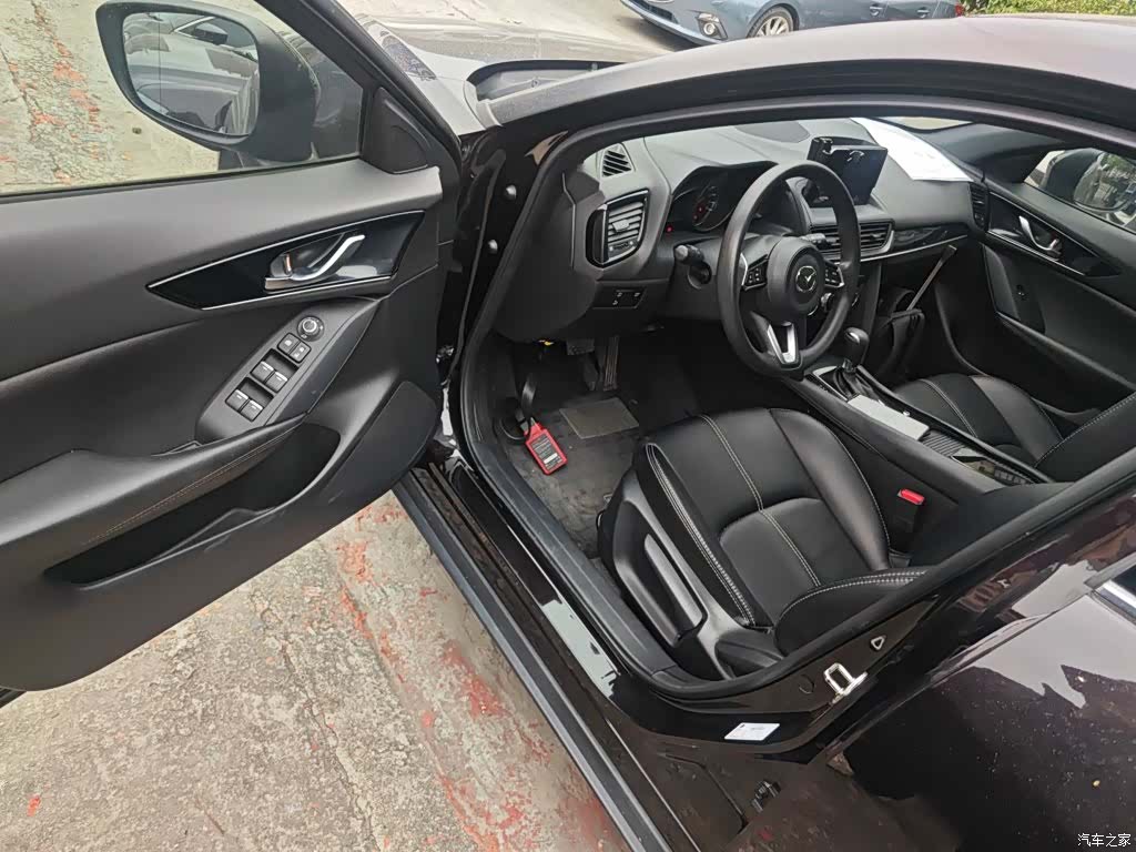 Mazda CX-4, 2021 12