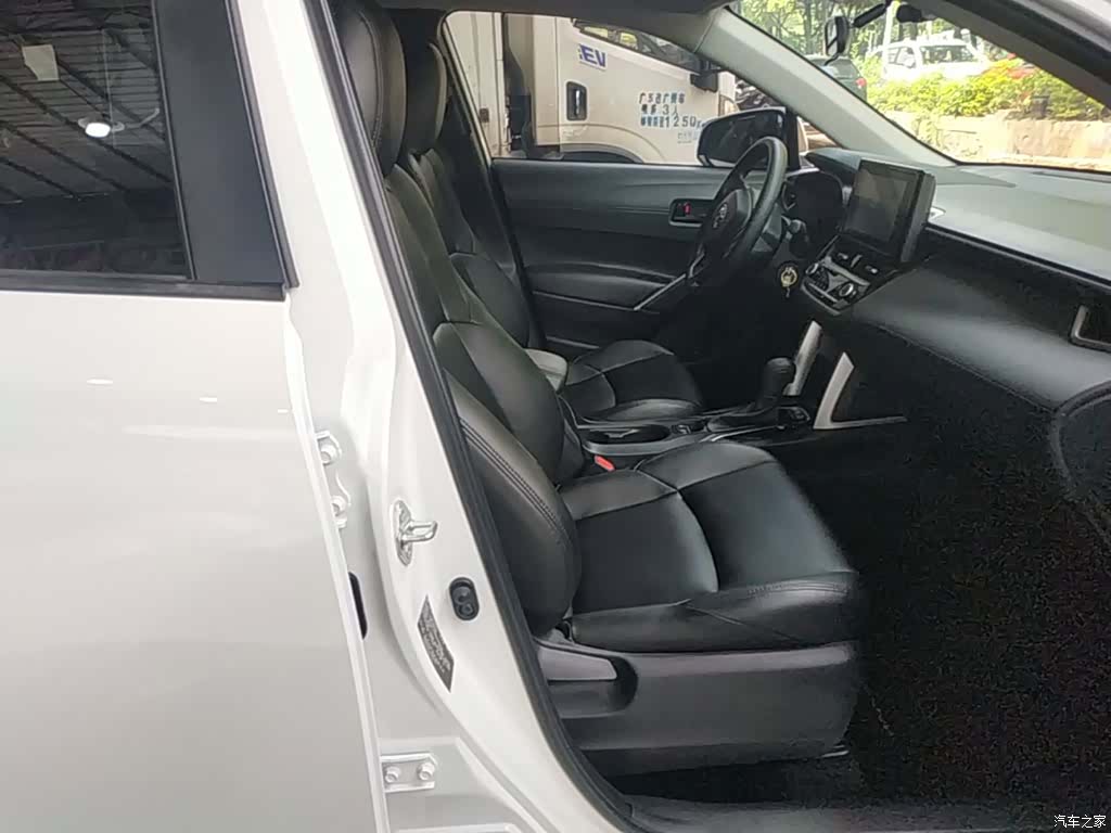 Toyota Frontlander, 2023 25