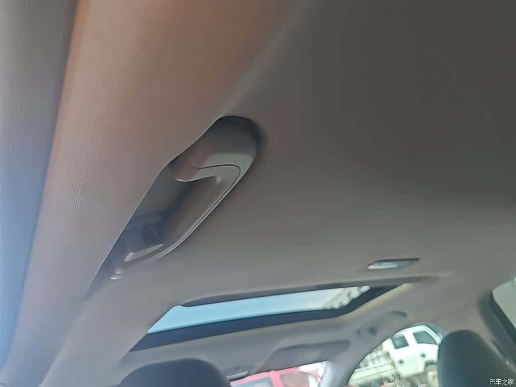 Geely Emgrand, 2023 18