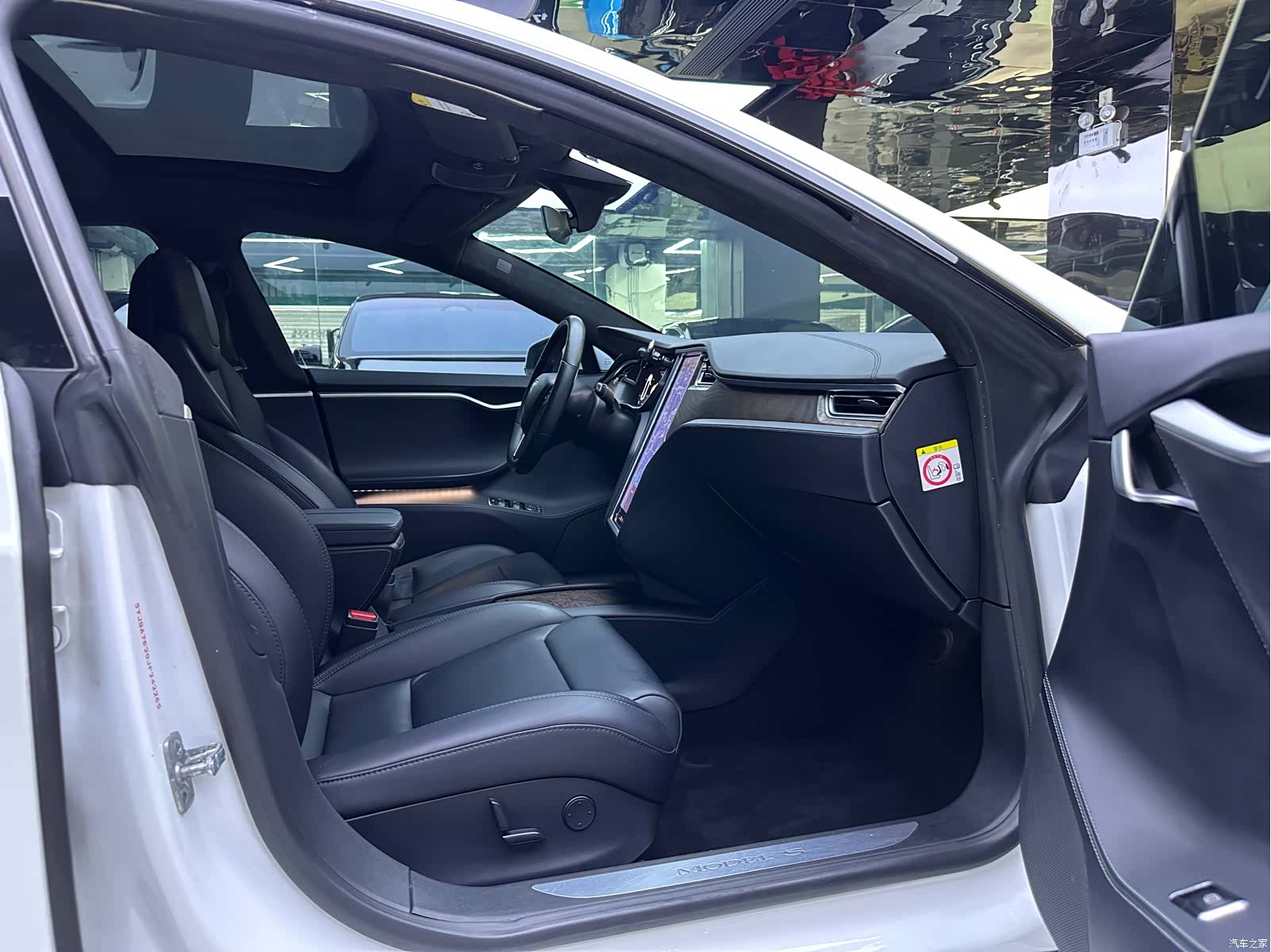 Tesla Model S, 2018 13