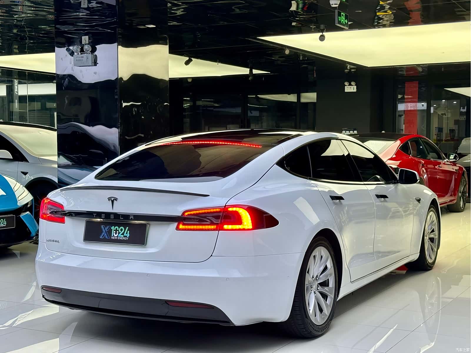 Tesla Model S, 2018 4