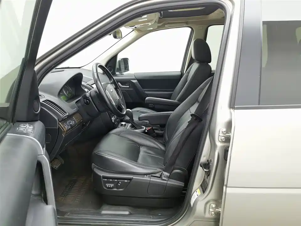 Land Rover Freelander 2