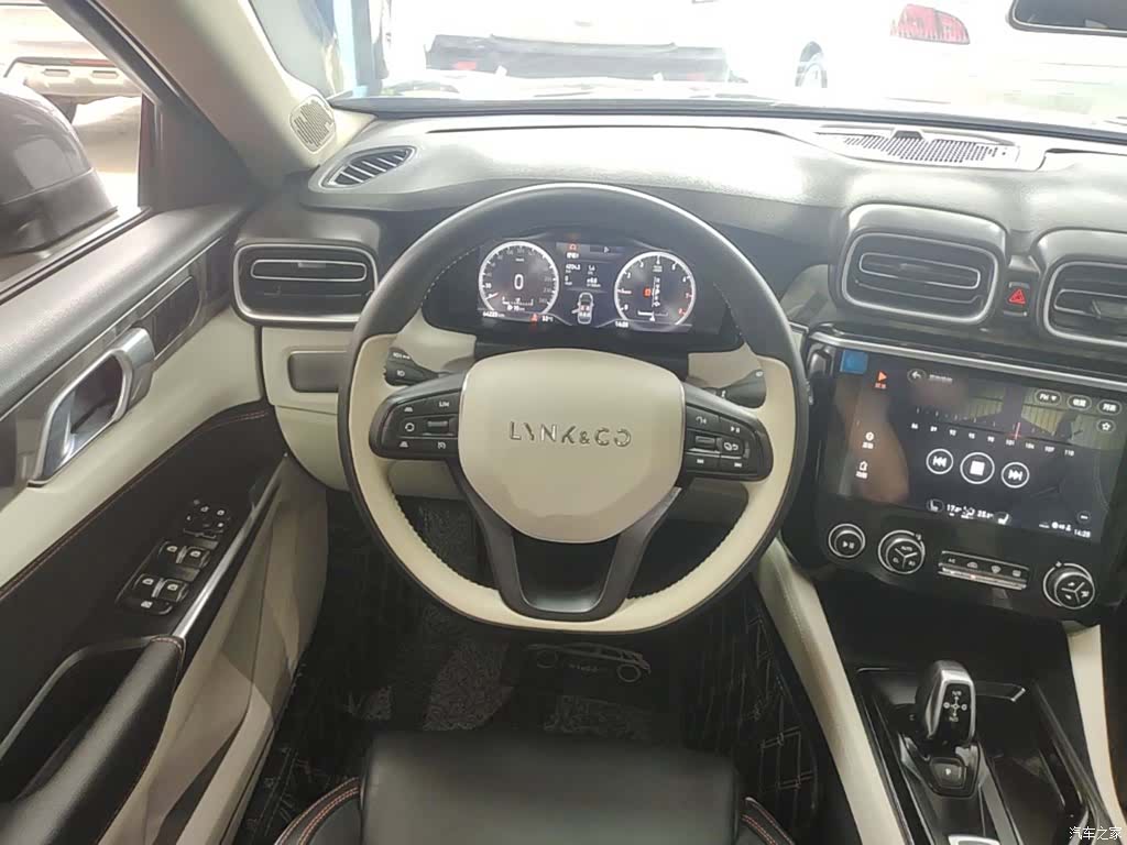 Lynk & Co 01, 2018 11