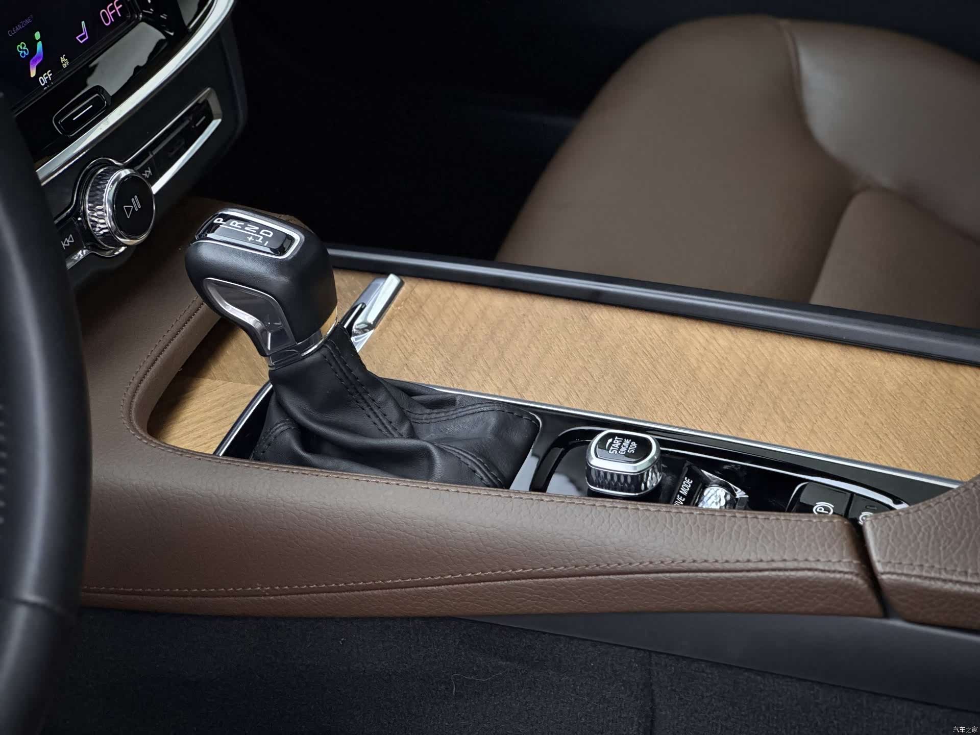 Volvo S90, 2020 10