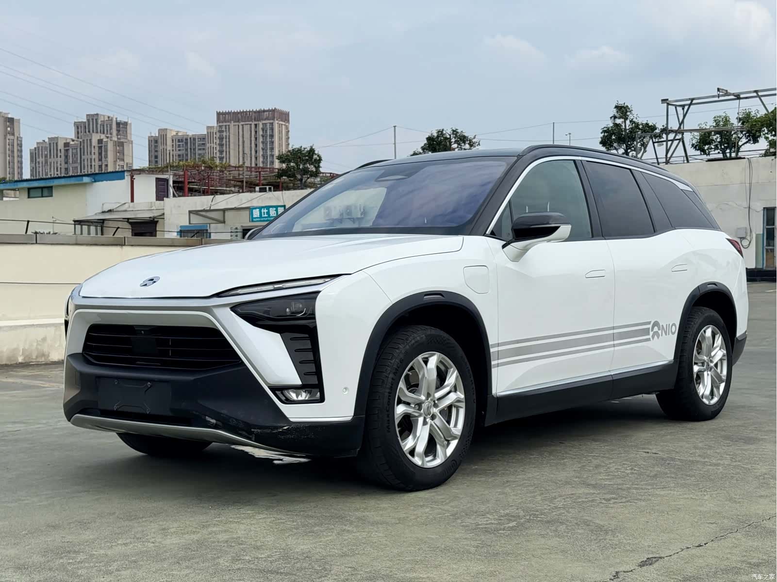 NIO ES8, 2021 1