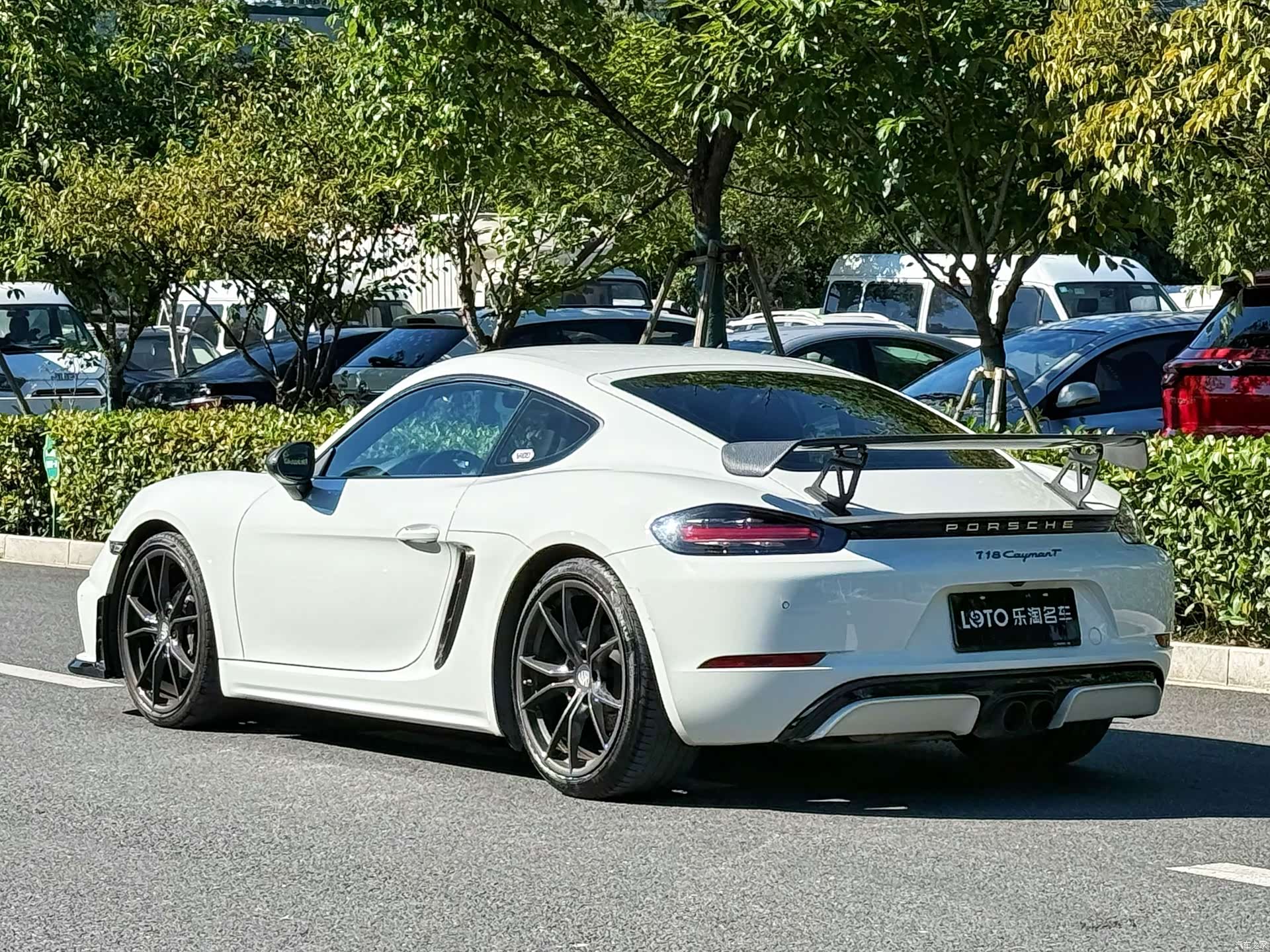 Porsche Cayman, 2021 3