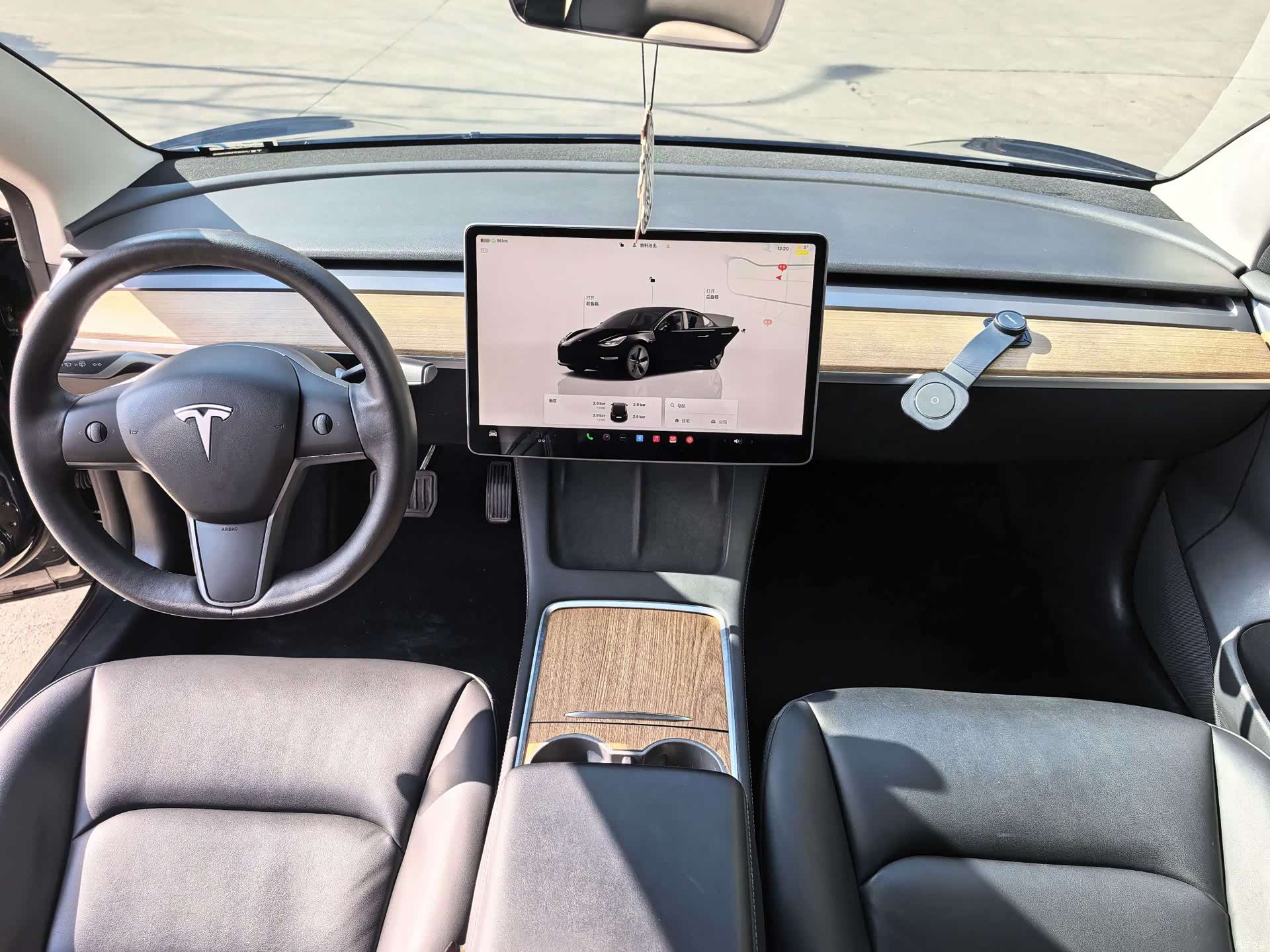Tesla Model 3, 2022 все фото