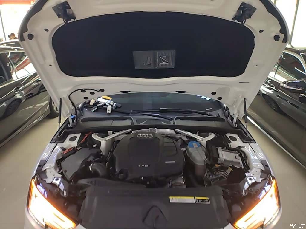 Audi A4L, 2019 20