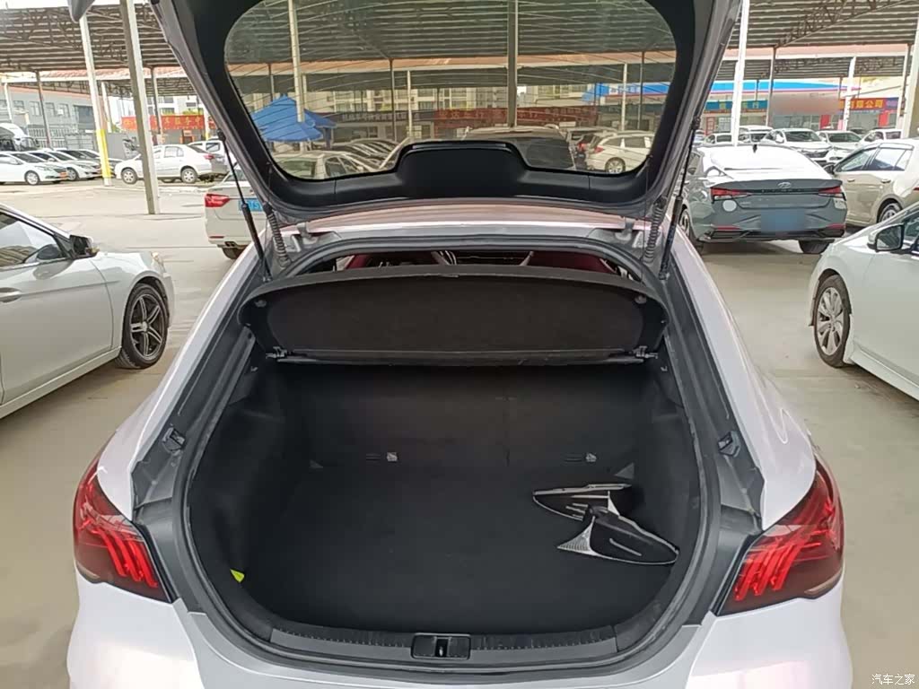 MG MG6, 2021 15